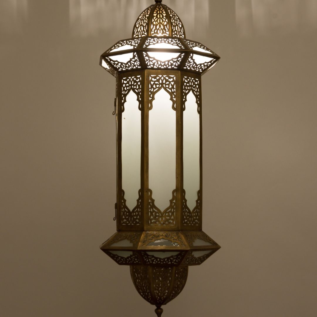 Rahaf : Artisanal Moroccan Brass & Frosted Glass Lantern