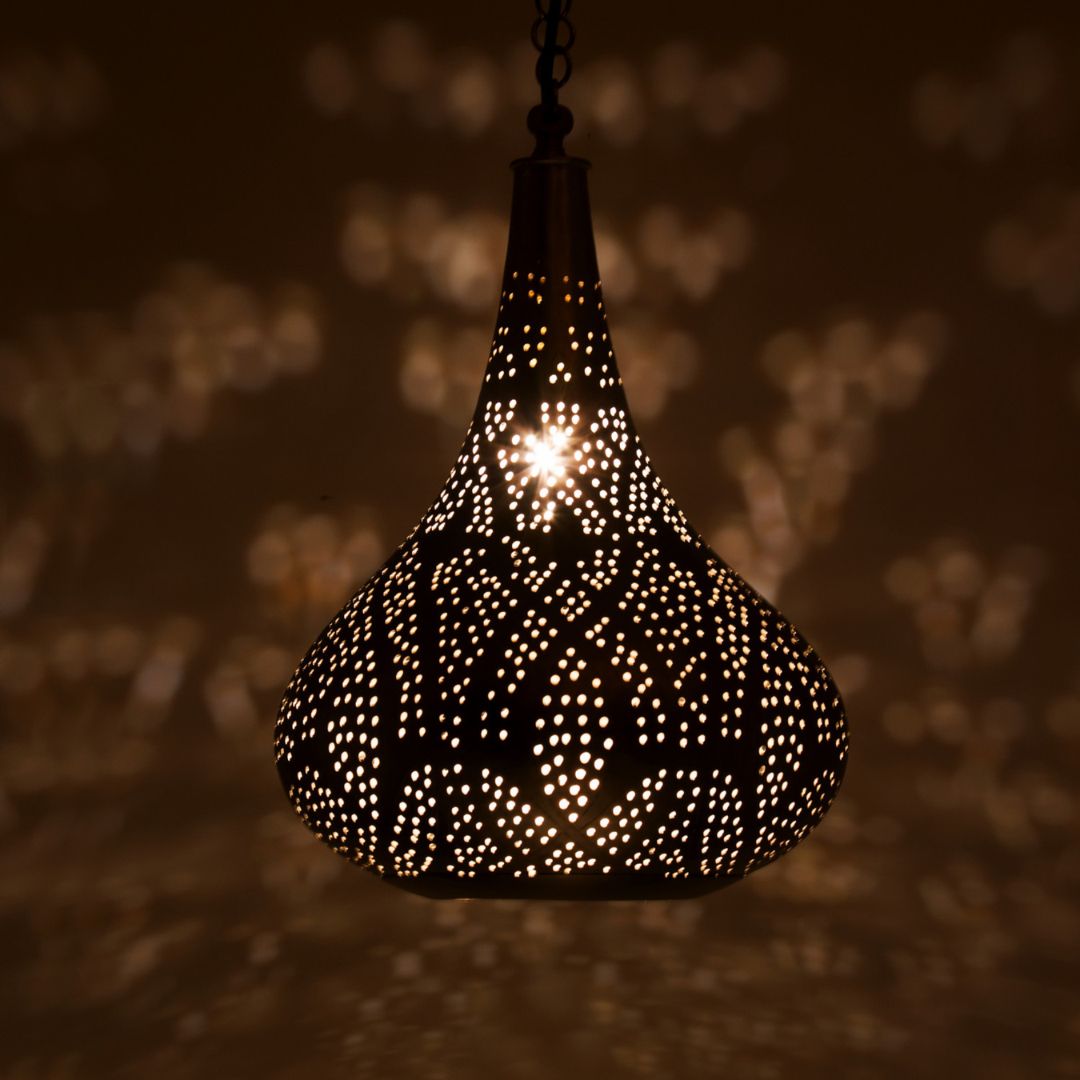 Fatema : Hand-Etched Moroccan Brass Teardrop Pendant Light