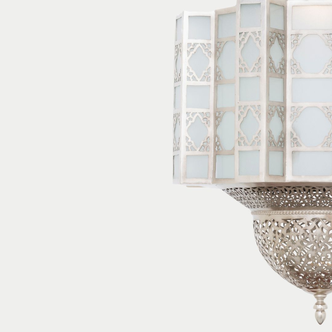 Nissrine : Handcrafted Moroccan Brass & Frosted Glass Lantern
