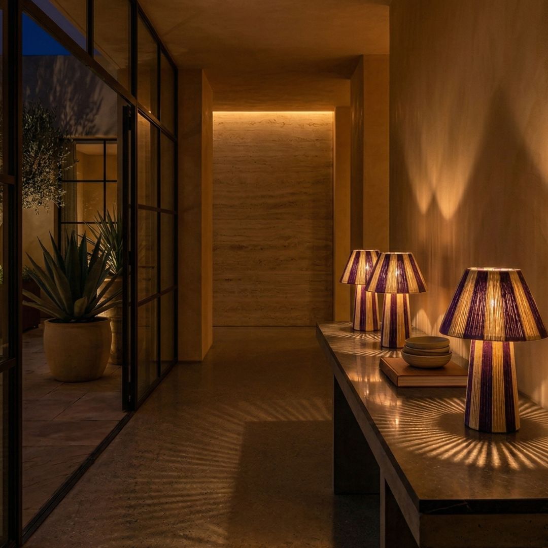 Hand-Woven Raffia Pedestal Table Lamp