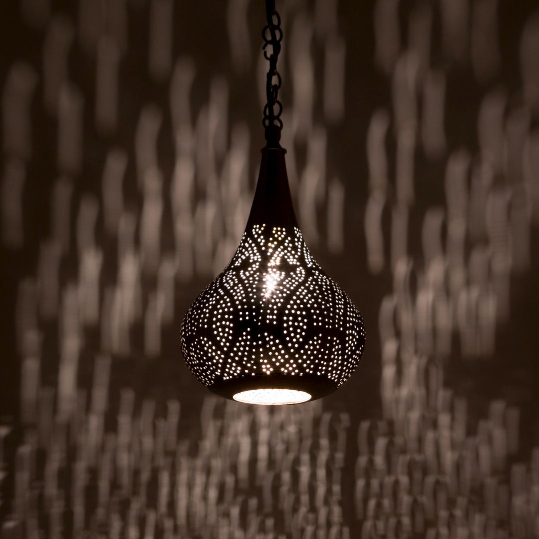 Fatema : Hand-Etched Moroccan Brass Teardrop Pendant Light