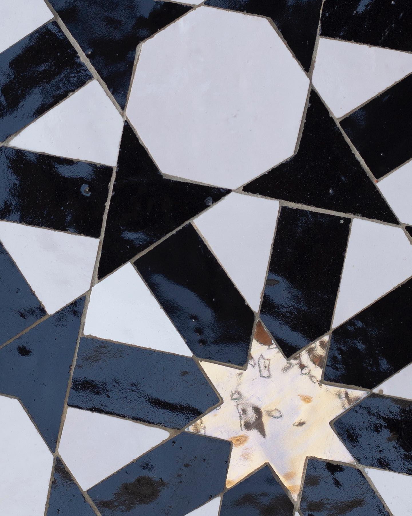 Authentic Moroccan Handmade Zellige Tile Coffee Table: Riad