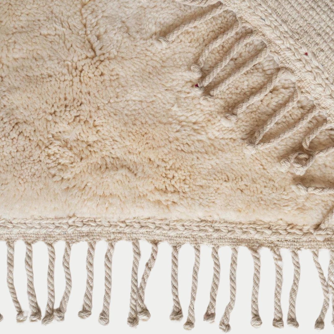 Handmade Moroccan Berber beni mrirt Carpet : Ziraya