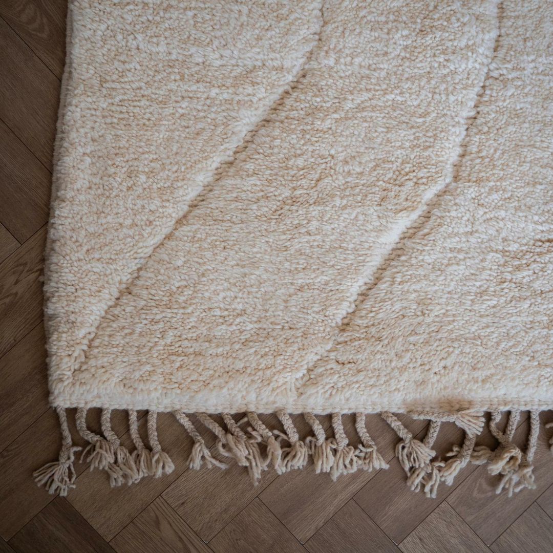 Tamara - Handmade Moroccan Berber Beni Ourain : 1.5x2.5 ft | 45x75 cm Moroccan Wool