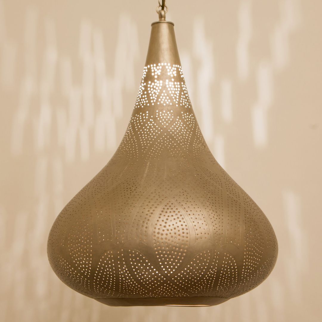 Fatema : Hand-Etched Moroccan Brass Teardrop Pendant Light