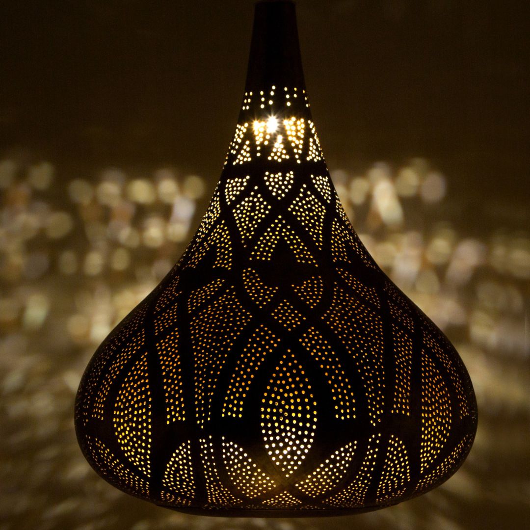 Fatema : Hand-Etched Moroccan Brass Teardrop Pendant Light