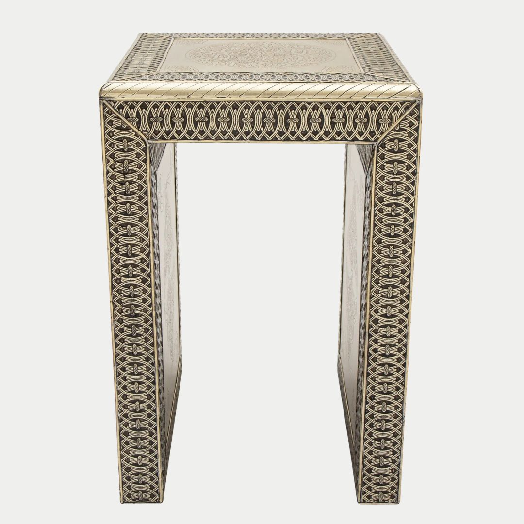 طاولة جانبية مغربية مصنوعة يدويًا من عرق اللؤلؤ: زمان