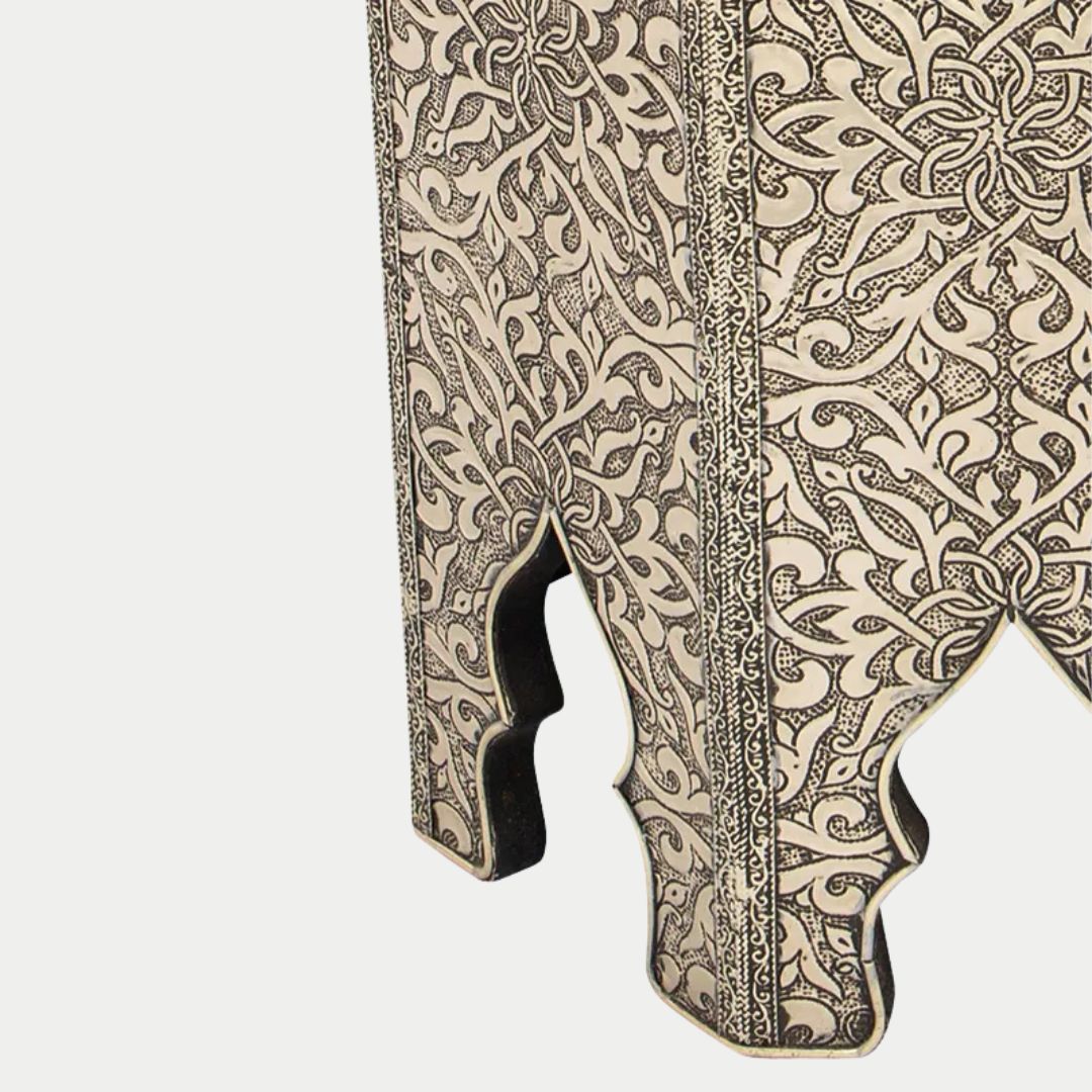 طاولة جانبية مغربية مصنوعة يدويًا من عرق اللؤلؤ: زمان