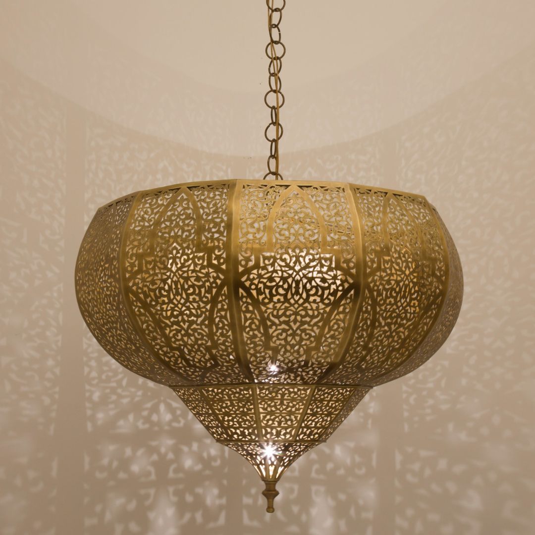 Anbar : Hand-Etched Arch Pendant